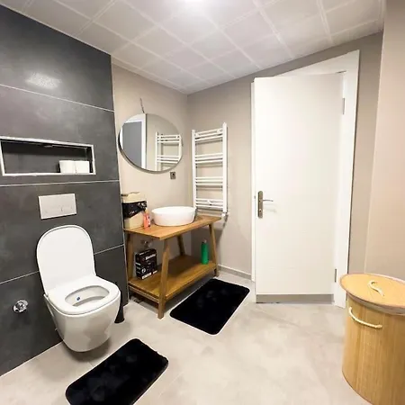 Bromley Cosy Apartment Exterior photo